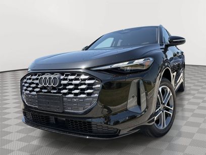Used 2025 Audi Q5 Premium w/ Convenience Package