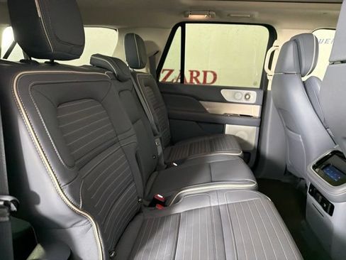 Used 2024 Lincoln Navigator L Black Label AWD/4WD image 18
