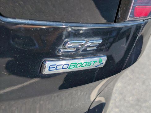 Used 2017 Ford Escape SE FWD image 10
