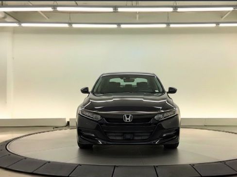 Used 2019 Honda Accord Sport image 3