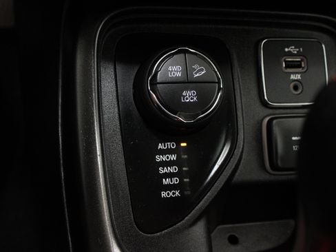 Used 2020 Jeep Compass Trailhawk AWD/4WD image 21