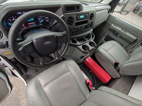 Used 2023 Ford E-350 and Econoline 350 Super Duty w/ Power Windows & Locks Group image 15