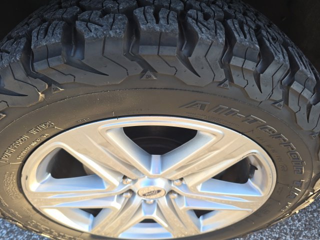Used 2018 Ford Expedition XLT w/ Equipment Group 202A RWD image 6