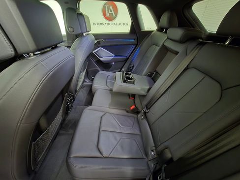 Used 2022 Audi Q3 2.0T Premium Plus w/ Premium Plus Package image 18