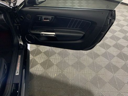 Used 2018 Ford Mustang GT Premium w/ GT Performance Package image 33