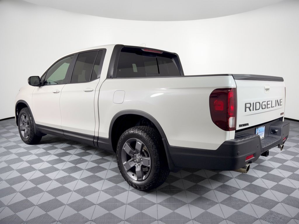 Used 2024 Honda Ridgeline TrailSport image 3