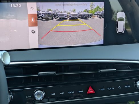 Used 2026 Genesis GV70 2.5T Select image 20