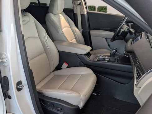 Certified 2019 Cadillac XT4 Premium Luxury w/ Driver Assist Package FWD image 16