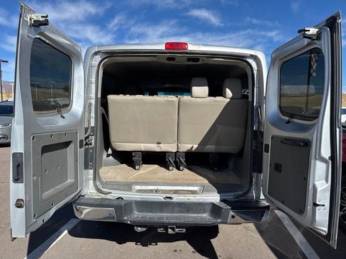 Used 2013 Nissan NV 3500 SL w/ Technology Pkg image 9