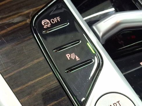 Used 2025 BMW X6 xDrive40i image 26