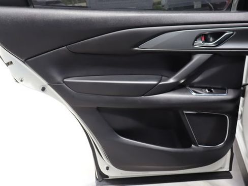 Used 2021 MAZDA CX-9 Touring w/ Touring Premium Package FWD image 29