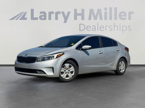 Used 2018 Kia Forte LX w/ LX Rear Camera Package image 1