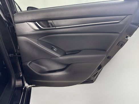 Used 2021 Honda Accord Sport image 28