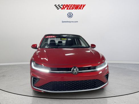 New 2026 Volkswagen Jetta SE FWD image 2
