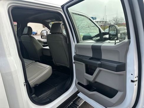 Used 2022 Ford F350 XL w/ Power Equipment Group image 16