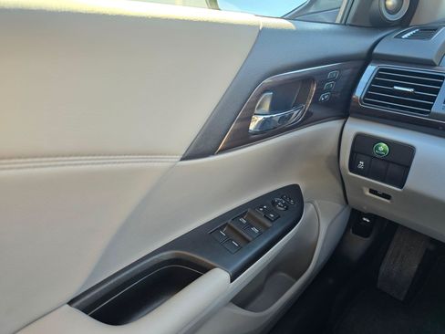 Used 2017 Honda Accord EX-L image 29