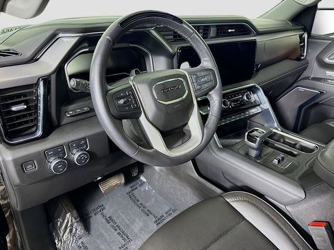 Used 2024 GMC Sierra 1500 Denali image 9
