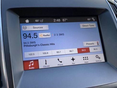 Used 2018 Ford Edge Titanium w/ Equipment Group 301A AWD/4WD image 20