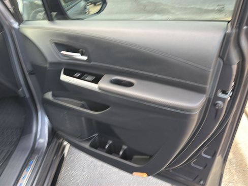 Certified 2025 Toyota Sienna Platinum FWD image 15