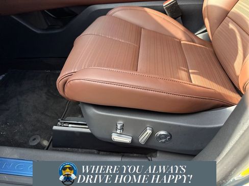 New 2026 Lincoln Nautilus Reserve image 7