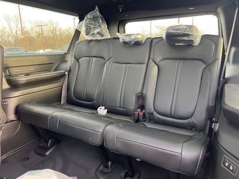 New 2026 Jeep Grand Wagoneer L Limited image 10