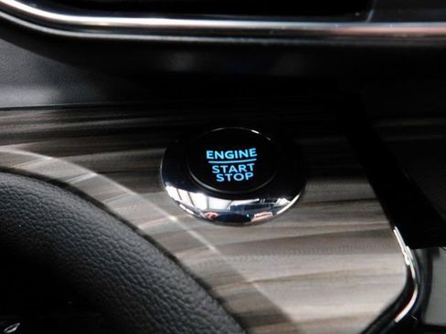 Used 2023 Ford Explorer Limited image 44