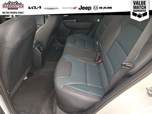 Used 2020 Kia Niro EX Premium w/ Cold Weather Package image 12