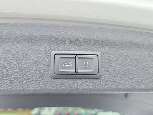 Used 2023 Audi Q3 2.0T Premium Plus w/ Premium Plus Package image 13