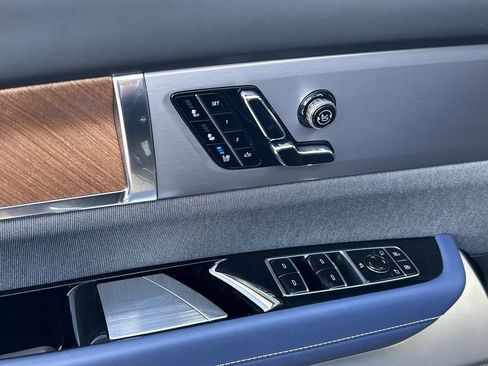 New 2026 Cadillac Vistiq Premium Luxury image 19