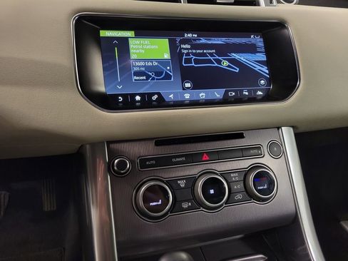 Used 2017 Land Rover Range Rover Sport HSE AWD/4WD image 15