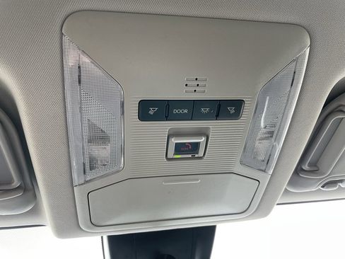 Used 2024 Toyota RAV4 XLE image 46