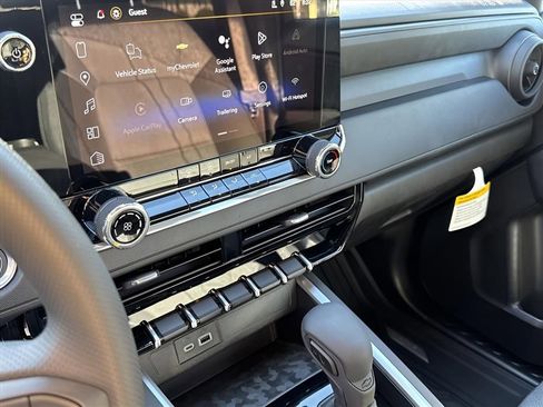 New 2026 Chevrolet Colorado W/T image 8