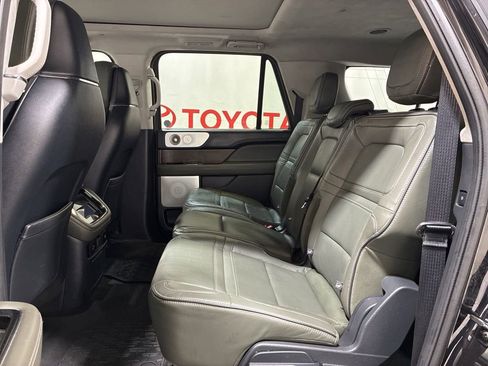 Used 2023 Lincoln Navigator L Black Label AWD/4WD image 19