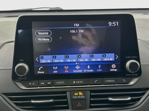 Used 2022 Nissan Altima 2.5 SV FWD image 19