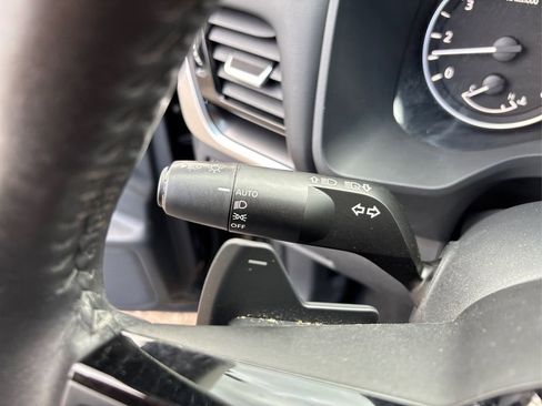 Used 2023 Nissan Rogue SV w/ SV Premium Package image 27