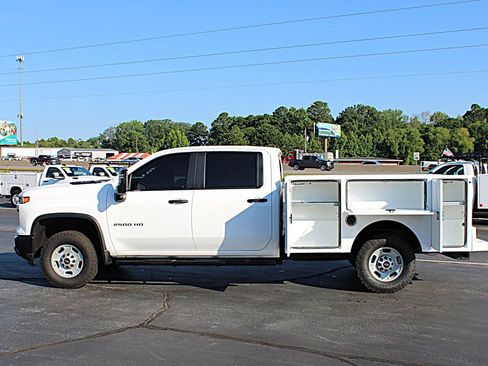 Used 2024 Chevrolet Silverado 2500 W/T w/ WT Fleet Convenience Package AWD/4WD image 8