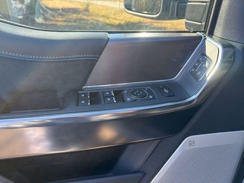 New 2026 Ford F250 Platinum image 9