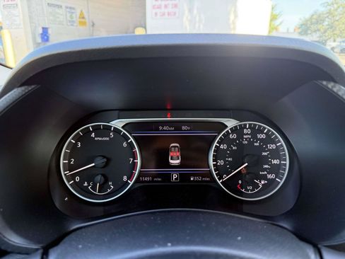 Used 2025 Nissan Sentra SV w/ All-Weather Package FWD image 16