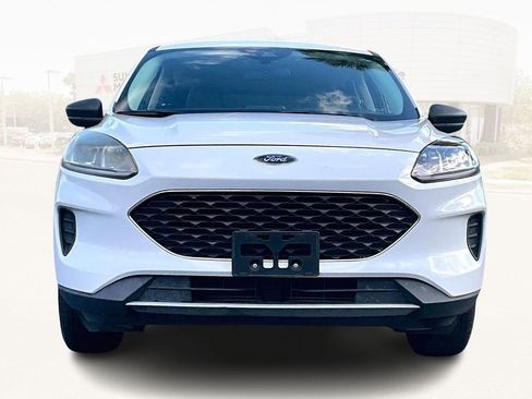 Used 2022 Ford Escape SE w/ Cold Weather Package image 2