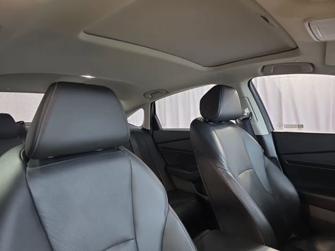 Used 2023 Honda Accord Touring image 12