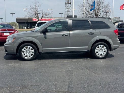 Used 2020 Dodge Journey SE w/ SE Popular Equipment Group FWD image 7