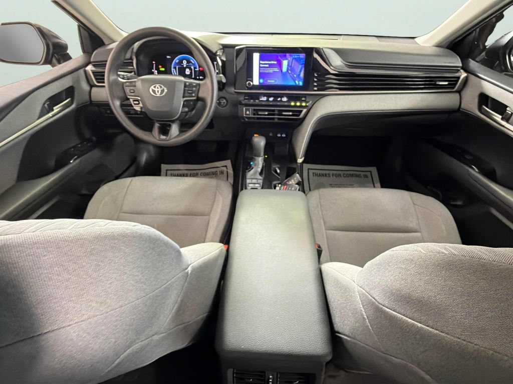 Used 2025 Toyota Camry LE w/ Convenience Package FWD image 31