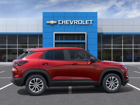 New 2026 Chevrolet TrailBlazer LS FWD image 5