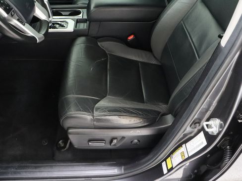 Used 2020 Toyota Tundra Limited RWD image 15