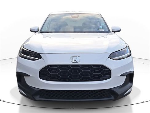 Certified 2023 Honda HR-V LX image 2