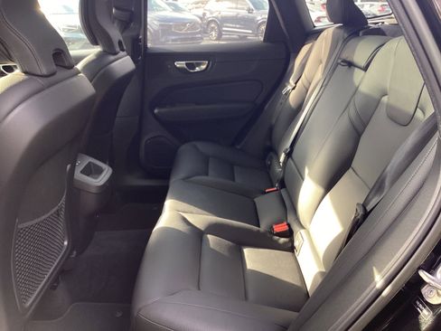 Certified 2023 Volvo XC60 B5 Plus w/ Climate Package image 32