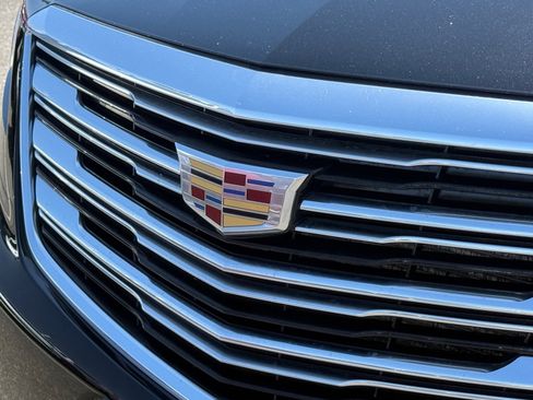 Used 2018 Cadillac XT5 Premium Luxury w/ LPO, Wheel Lock Package AWD/4WD image 29