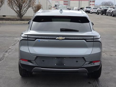 Used 2024 Chevrolet Equinox EV LT image 19