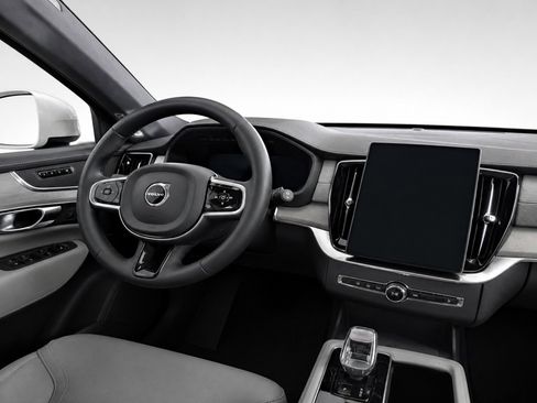 Certified 2026 Volvo XC90 B6 Core AWD/4WD image 15