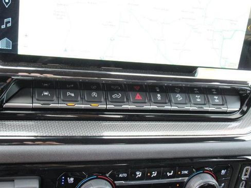 New 2025 Chevrolet Silverado 1500 ZR2 w/ Technology Package image 26